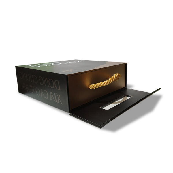 Magnetic gift box