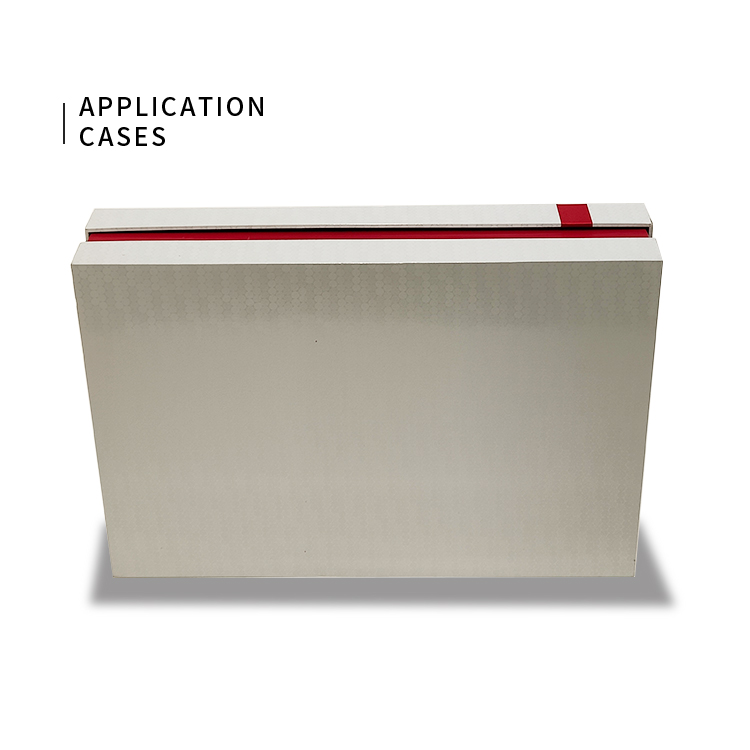 Packaging box with 2 compartments