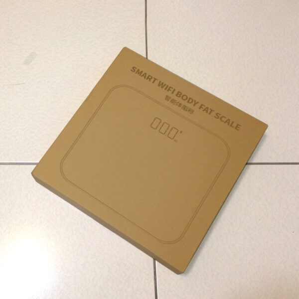 Corrugated cardboard packaging box