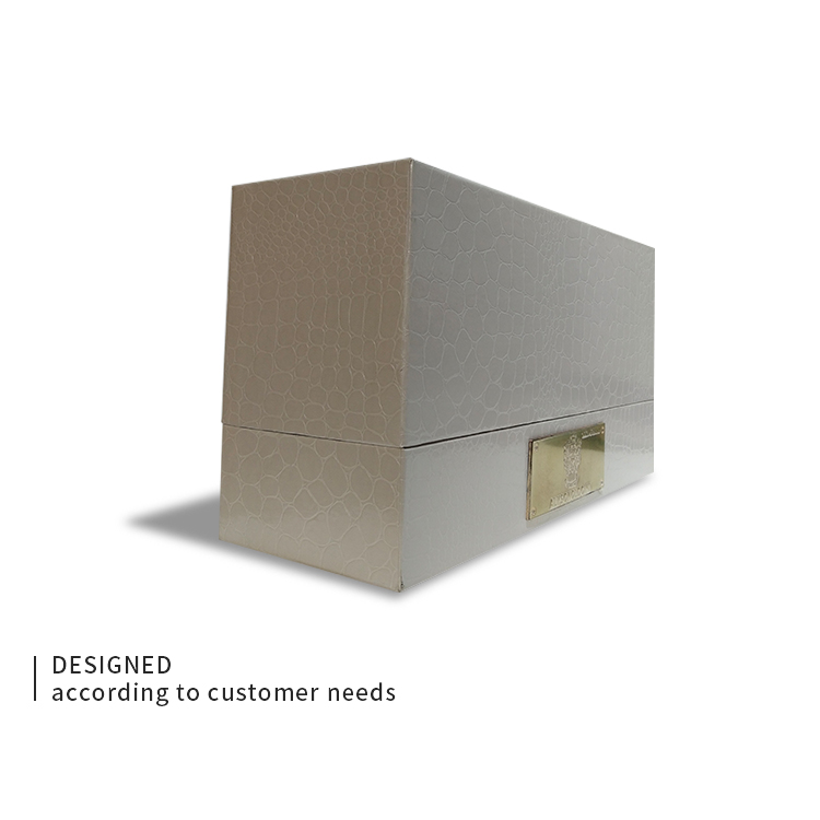 Packaging box metal buckle