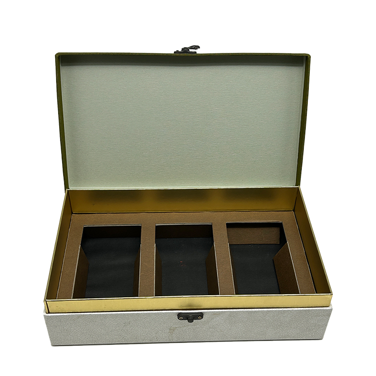 Vintage packaging box